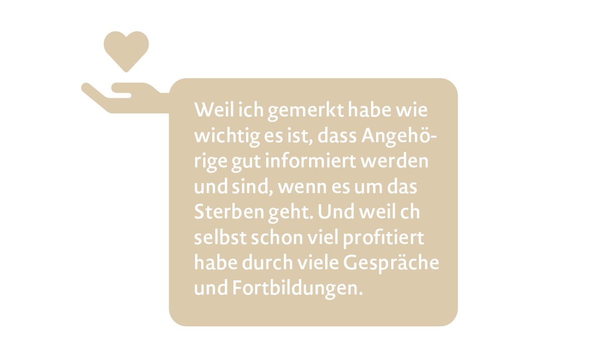 Eine Hand hält ein Herz